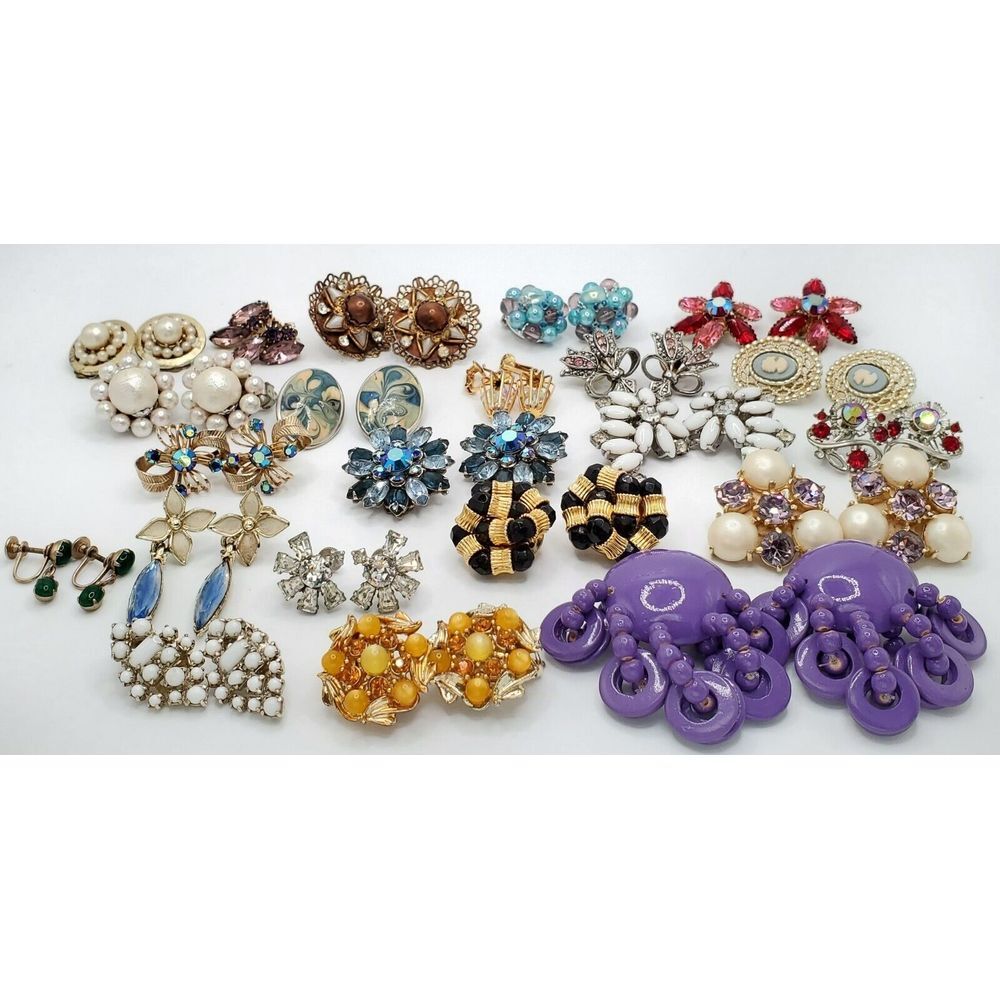Vintage Earrings Lot 22 Pairs Lisner Sarah Coventry Coro Avon Tulips Clip-on